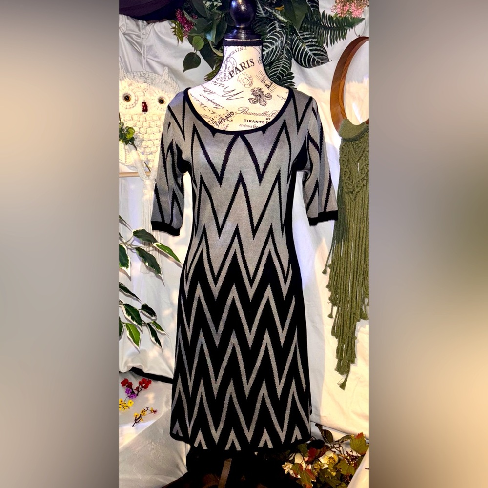✨ RN Studio Chevron Knit Midi Dress | Size M | Geometric Sweater Dress